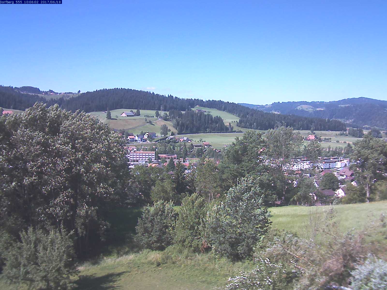 Webcam-Bild: Aussicht vom Dorfberg in Langnau 20170618-100601
