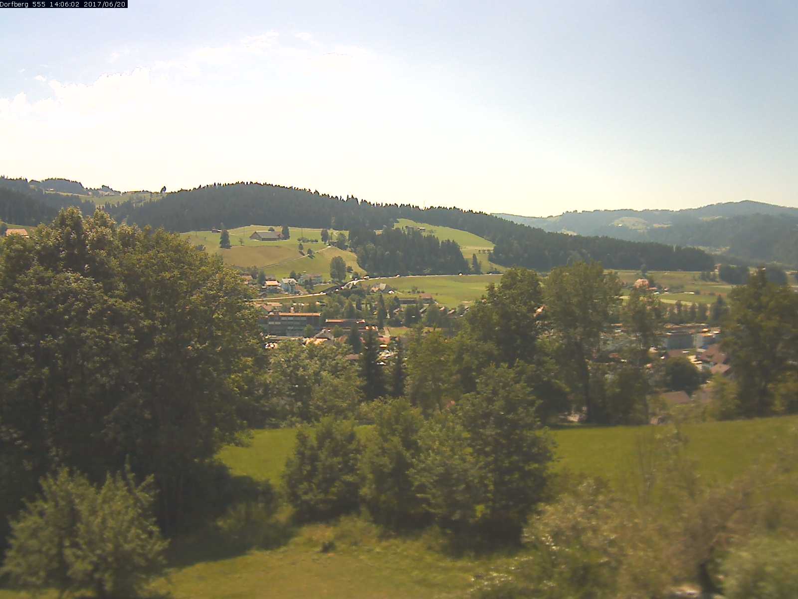 Webcam-Bild: Aussicht vom Dorfberg in Langnau 20170620-140601