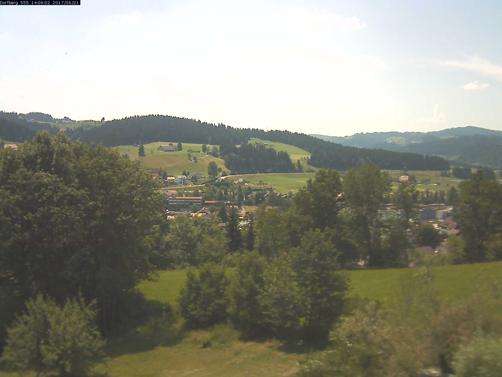 Webcam-Bild: Aussicht vom Dorfberg in Langnau 20170621-140601