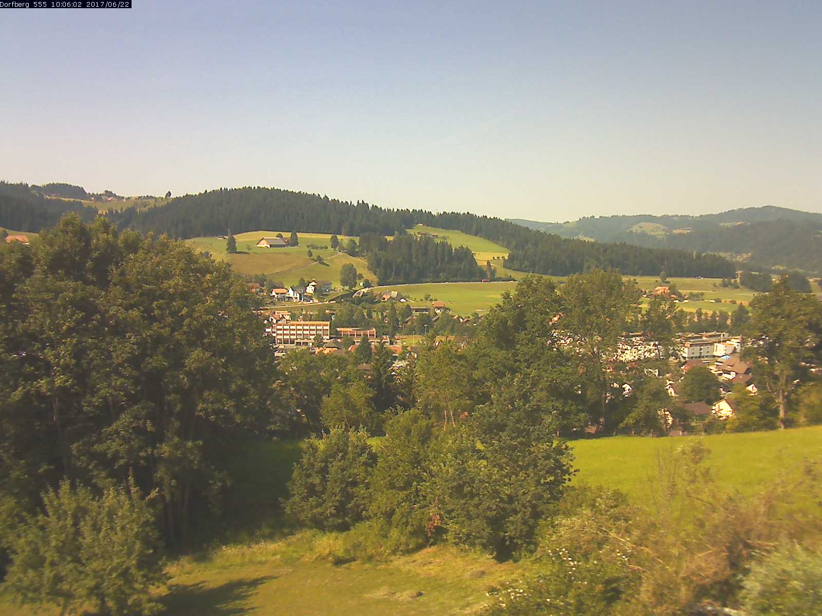Webcam-Bild: Aussicht vom Dorfberg in Langnau 20170622-100601