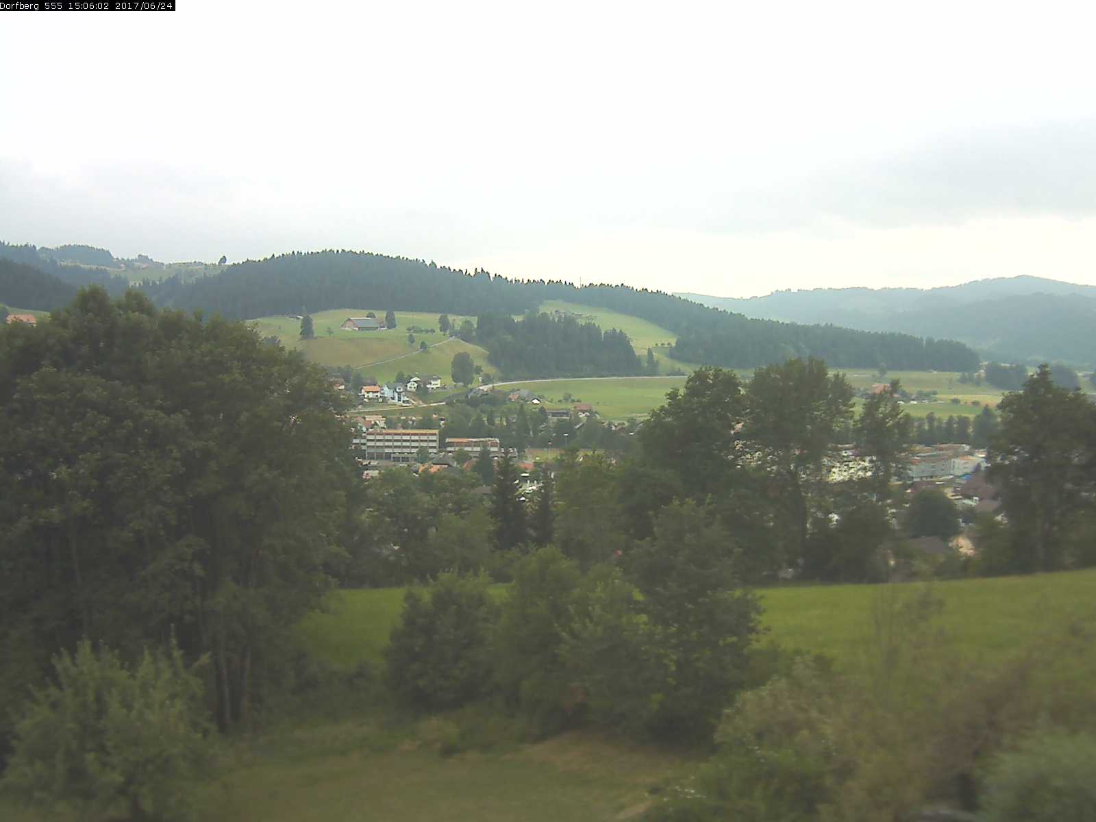 Webcam-Bild: Aussicht vom Dorfberg in Langnau 20170624-150601