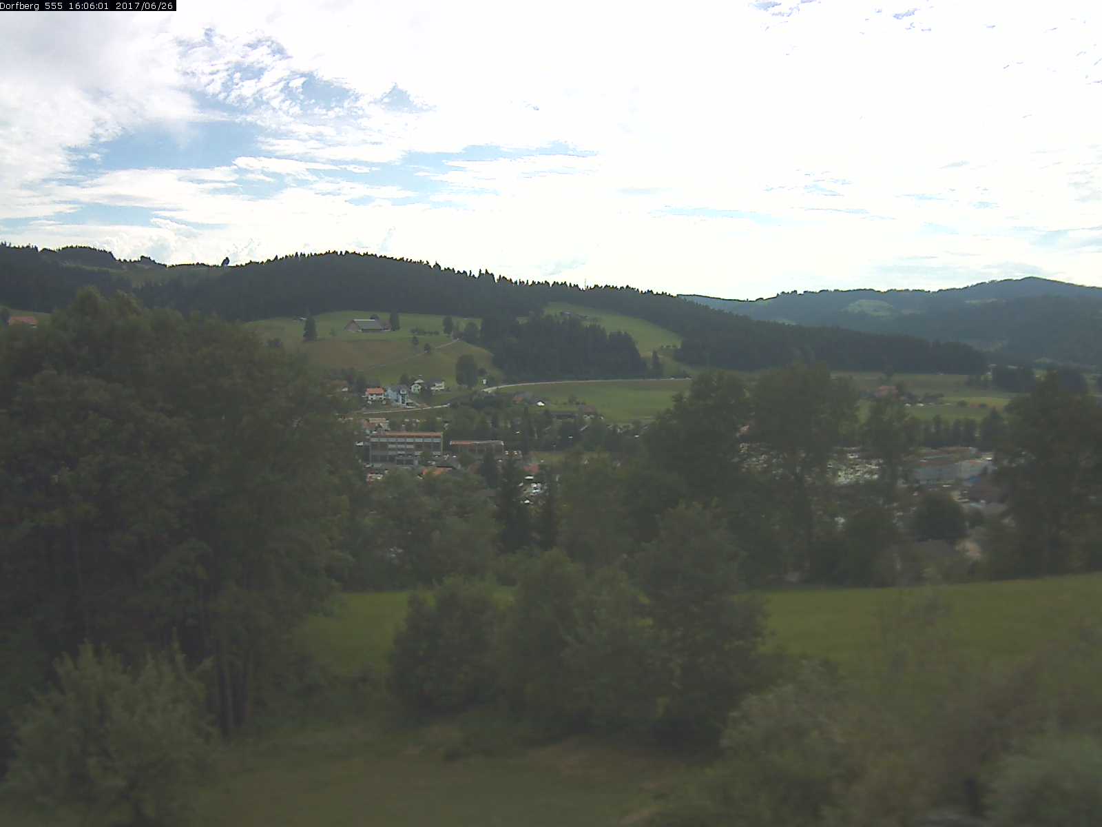 Webcam-Bild: Aussicht vom Dorfberg in Langnau 20170626-160601