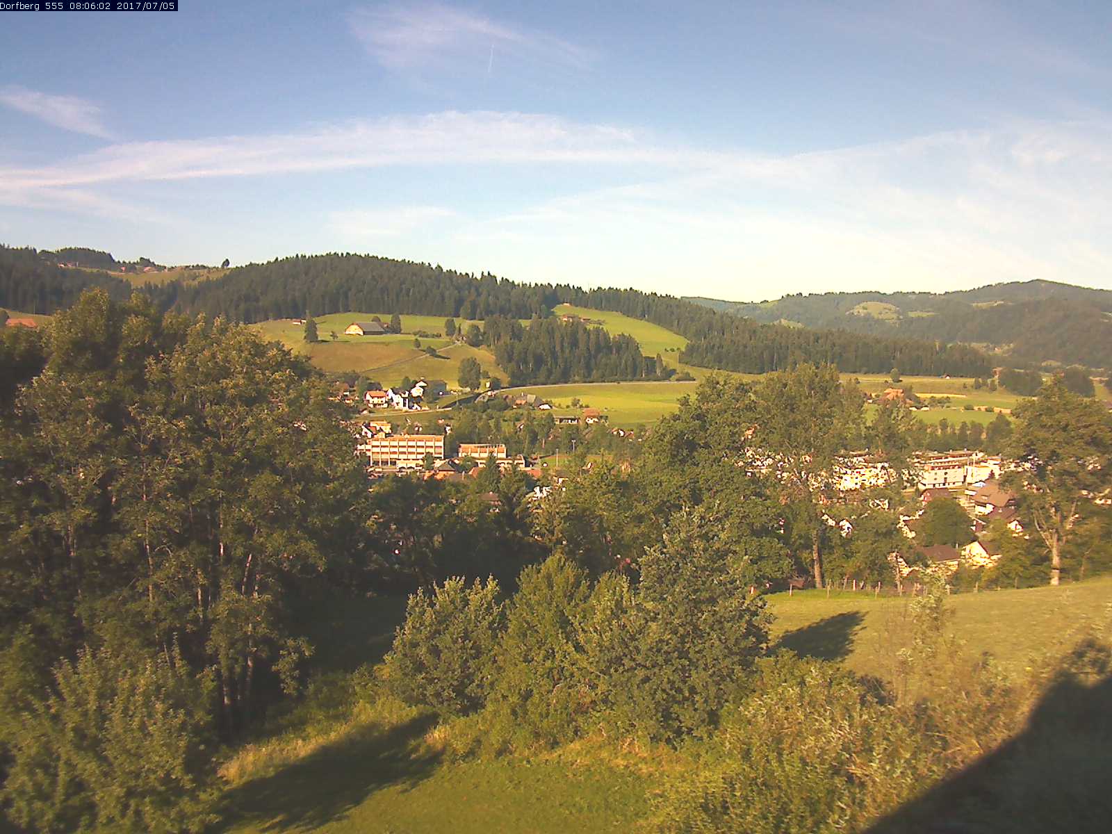 Webcam-Bild: Aussicht vom Dorfberg in Langnau 20170705-080601