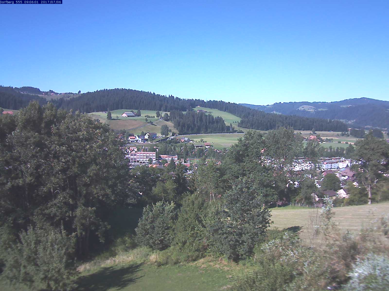 Webcam-Bild: Aussicht vom Dorfberg in Langnau 20170706-090601