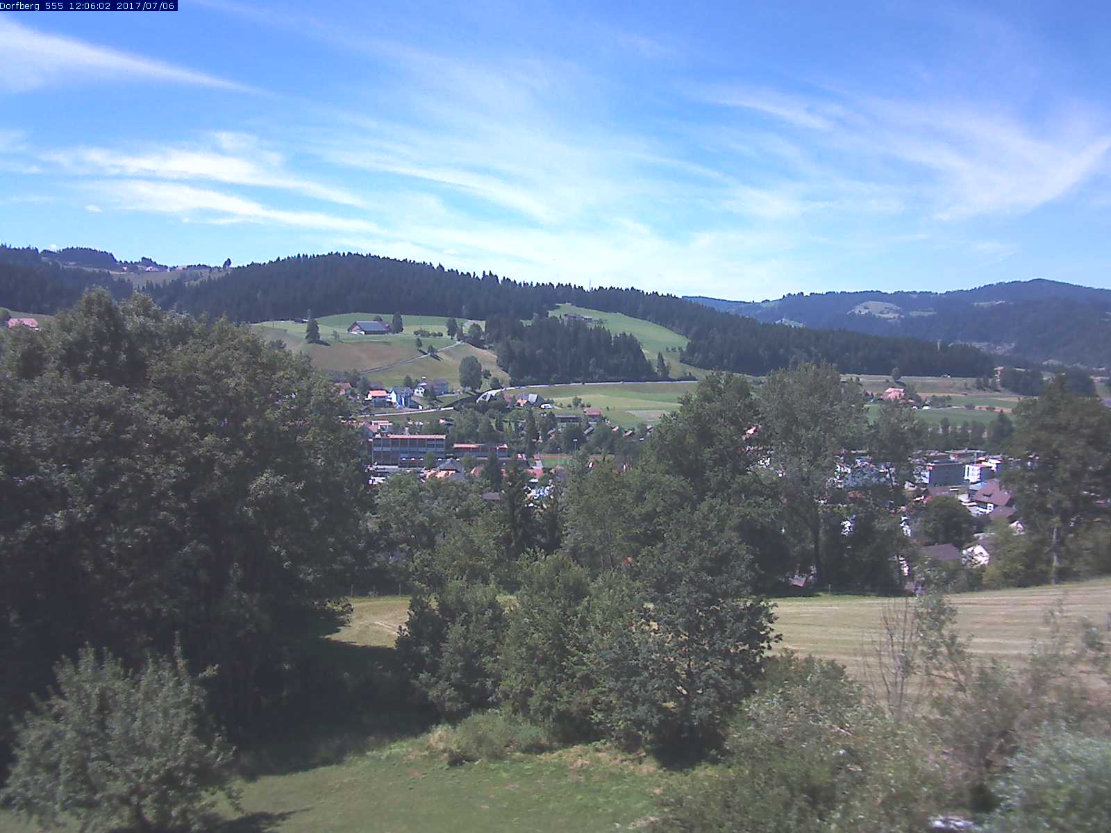 Webcam-Bild: Aussicht vom Dorfberg in Langnau 20170706-120601