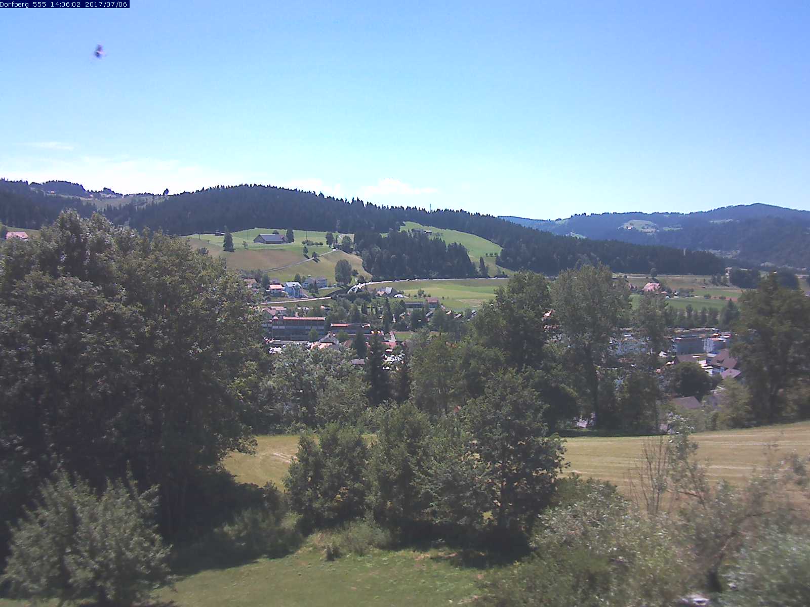 Webcam-Bild: Aussicht vom Dorfberg in Langnau 20170706-140601