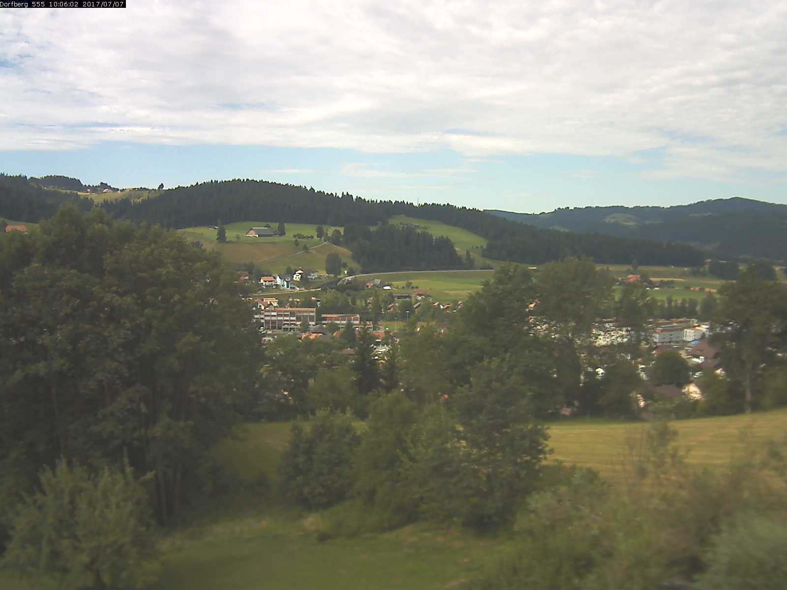 Webcam-Bild: Aussicht vom Dorfberg in Langnau 20170707-100601