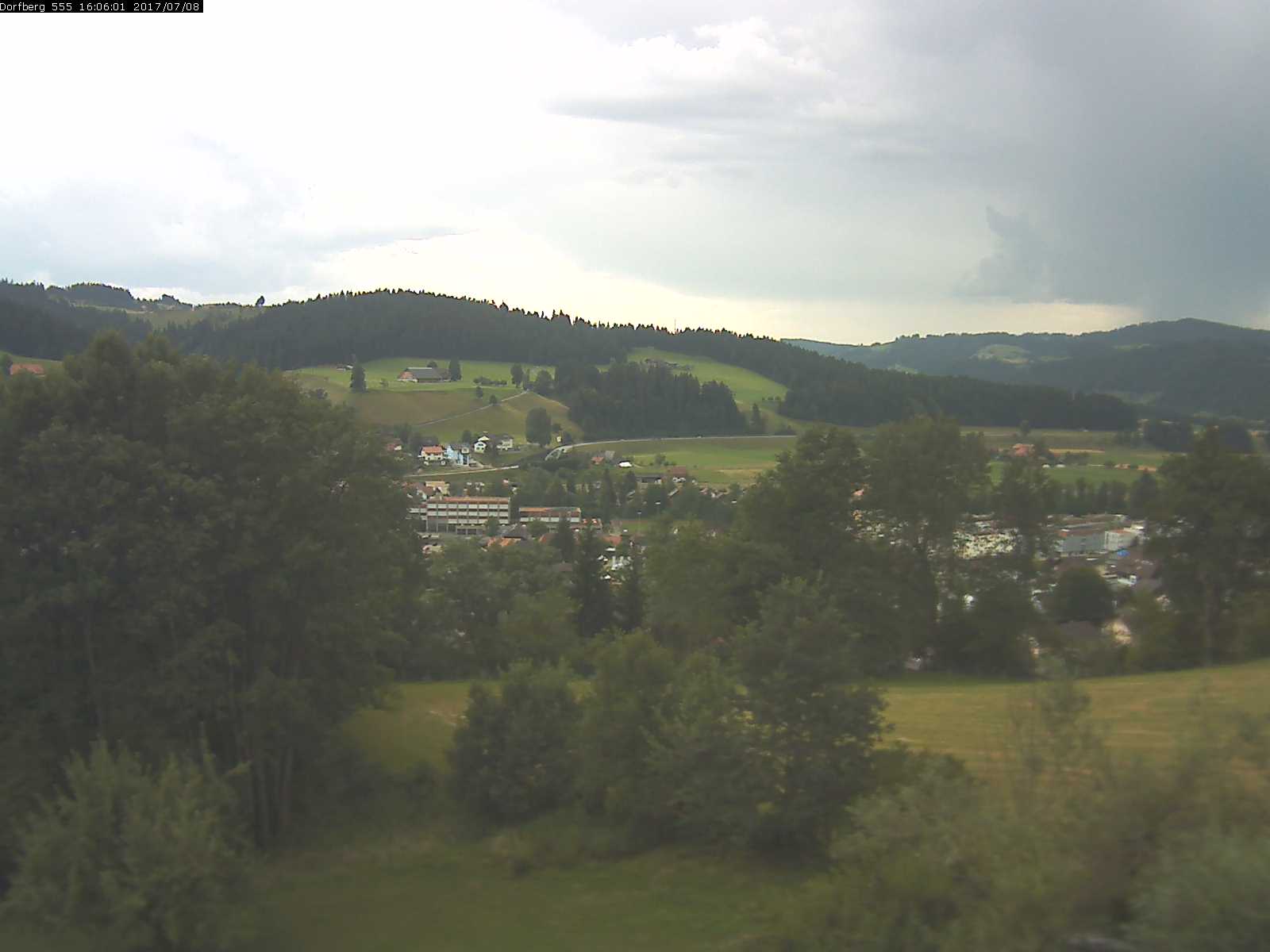 Webcam-Bild: Aussicht vom Dorfberg in Langnau 20170708-160601