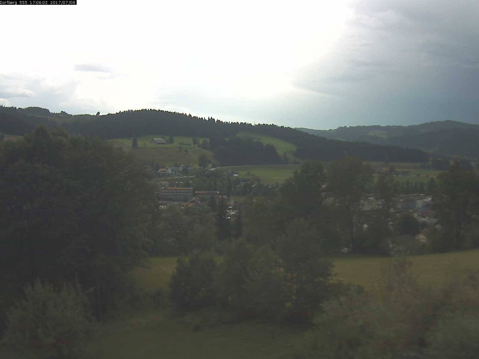 Webcam-Bild: Aussicht vom Dorfberg in Langnau 20170708-170601