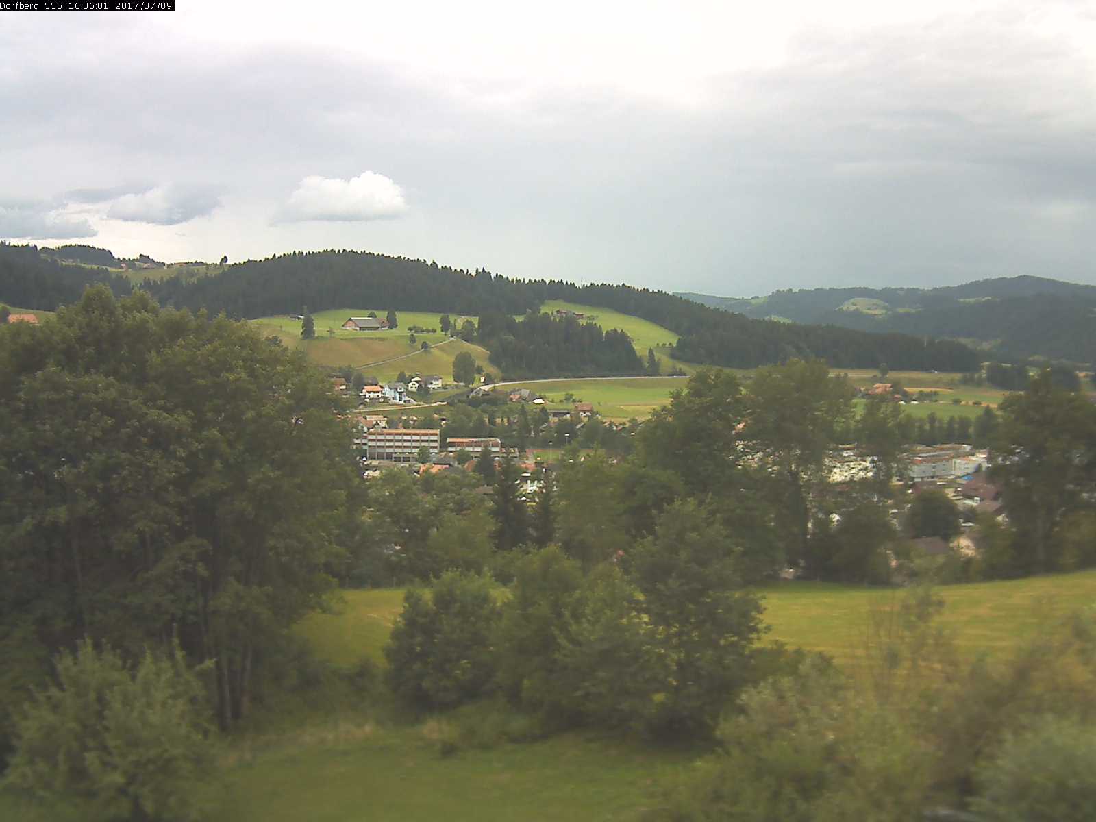 Webcam-Bild: Aussicht vom Dorfberg in Langnau 20170709-160601