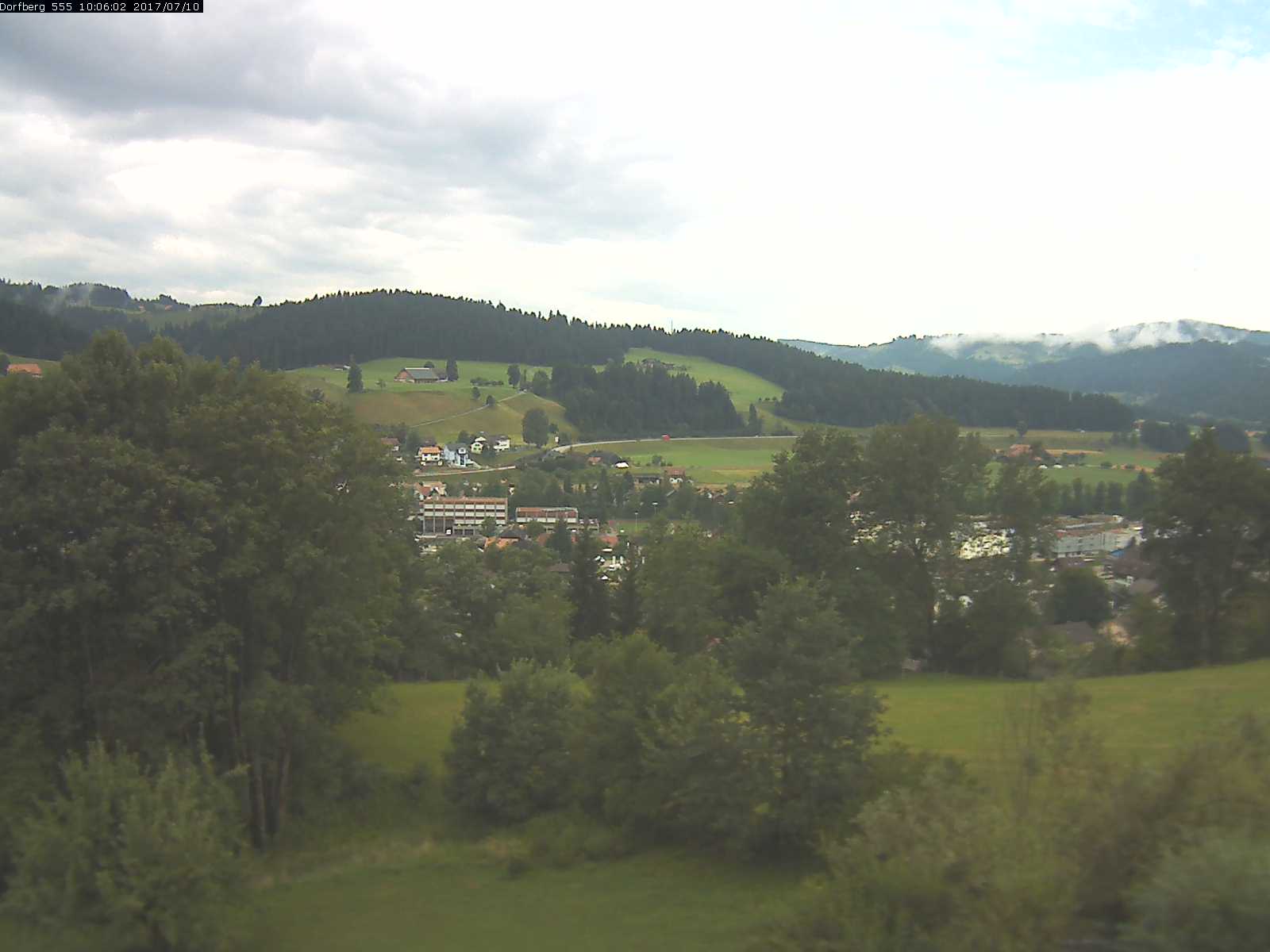 Webcam-Bild: Aussicht vom Dorfberg in Langnau 20170710-100601