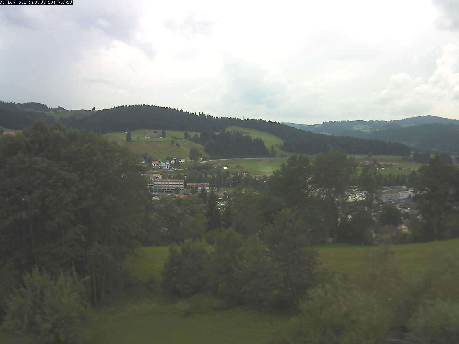 Webcam-Bild: Aussicht vom Dorfberg in Langnau 20170710-180601