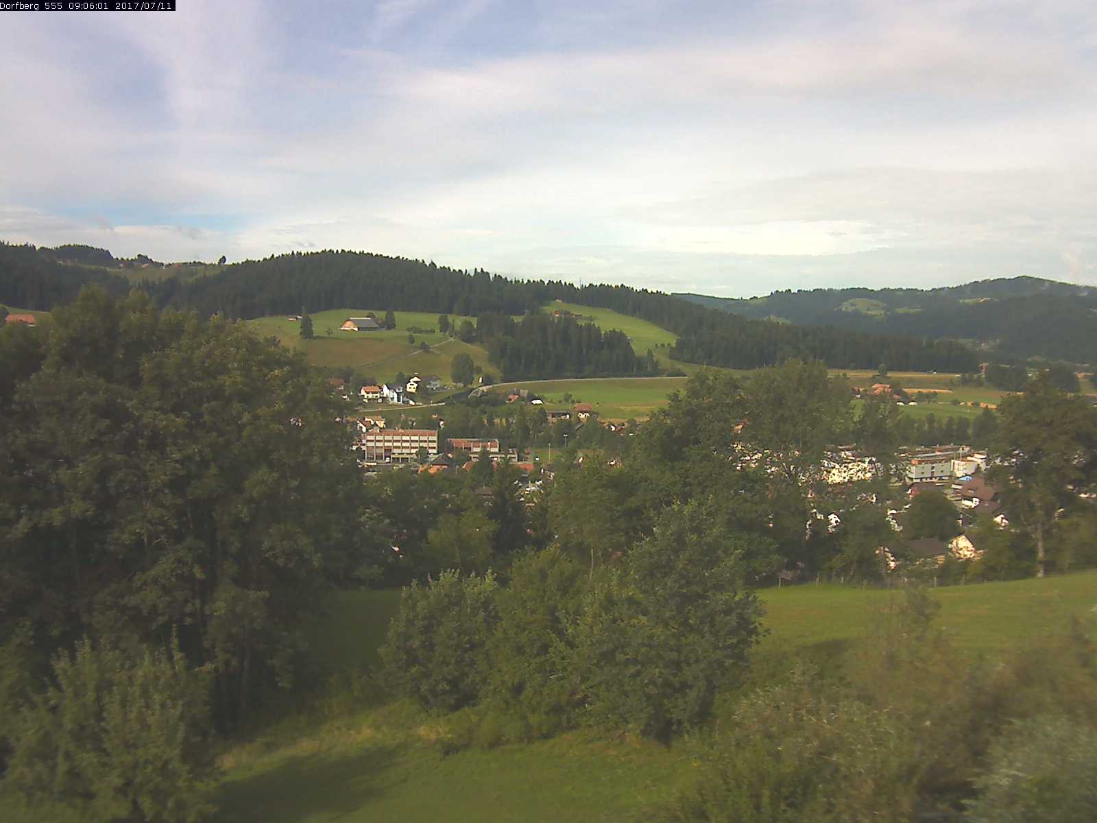 Webcam-Bild: Aussicht vom Dorfberg in Langnau 20170711-090601