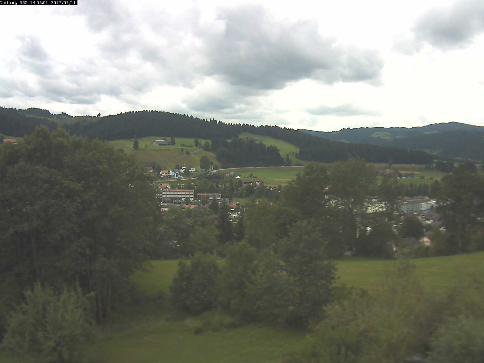 Webcam-Bild: Aussicht vom Dorfberg in Langnau 20170711-140601