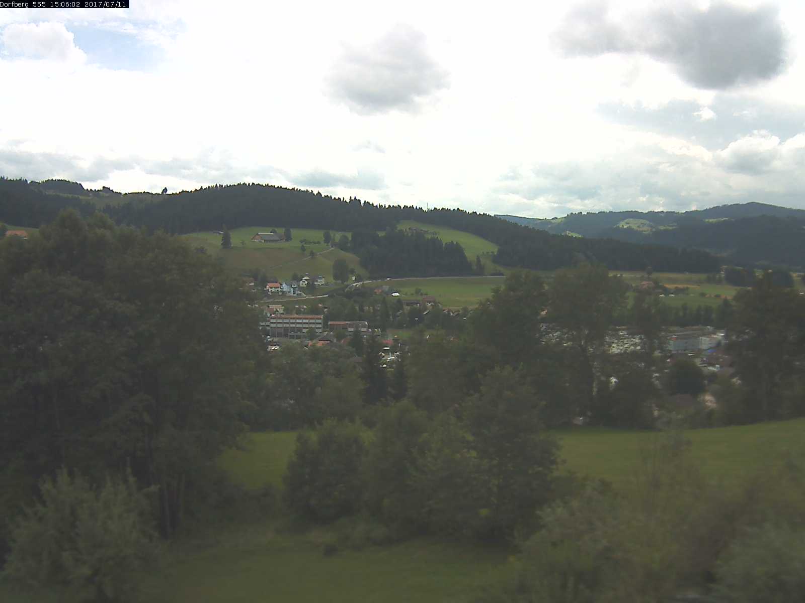 Webcam-Bild: Aussicht vom Dorfberg in Langnau 20170711-150601