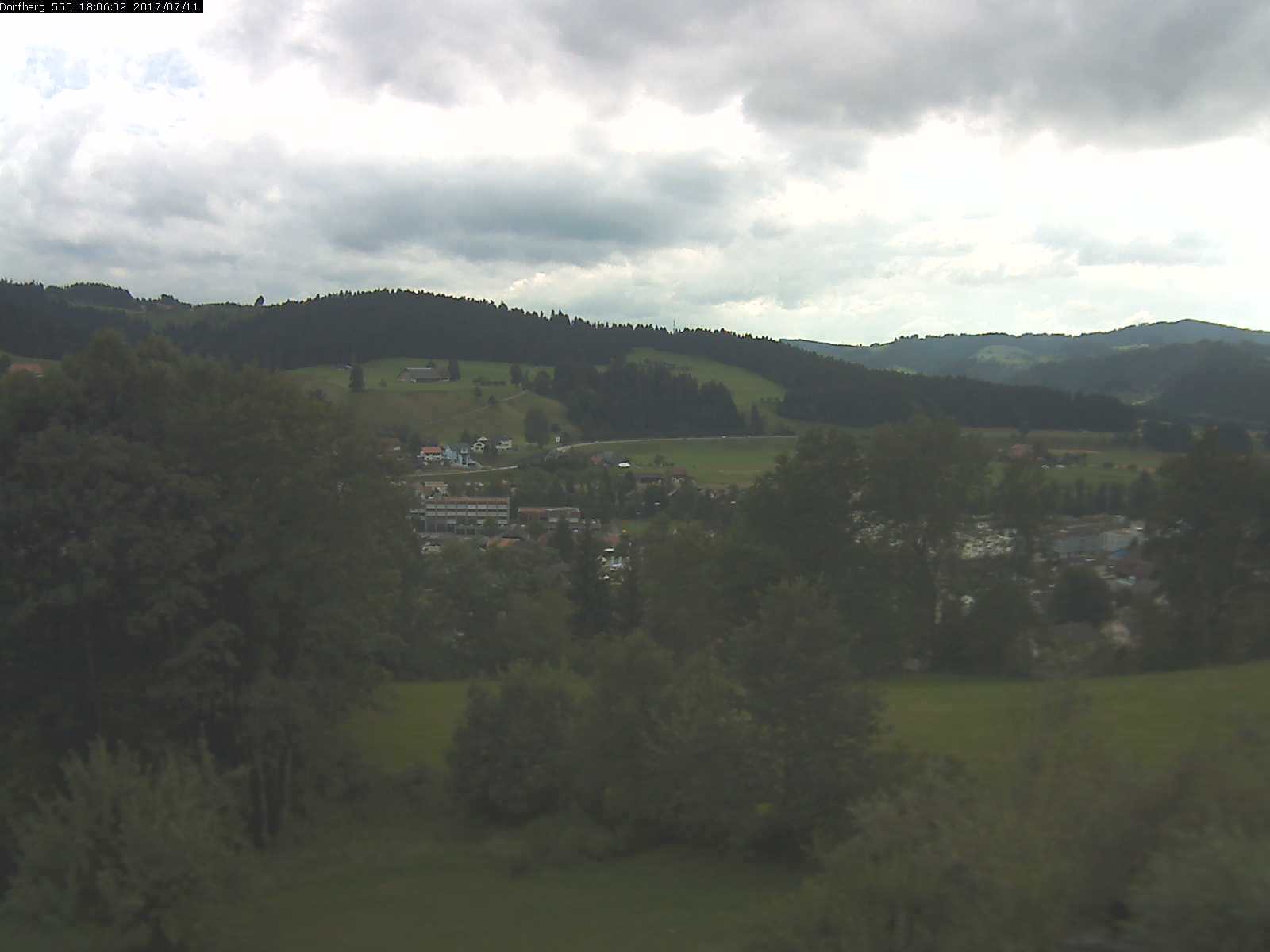 Webcam-Bild: Aussicht vom Dorfberg in Langnau 20170711-180601