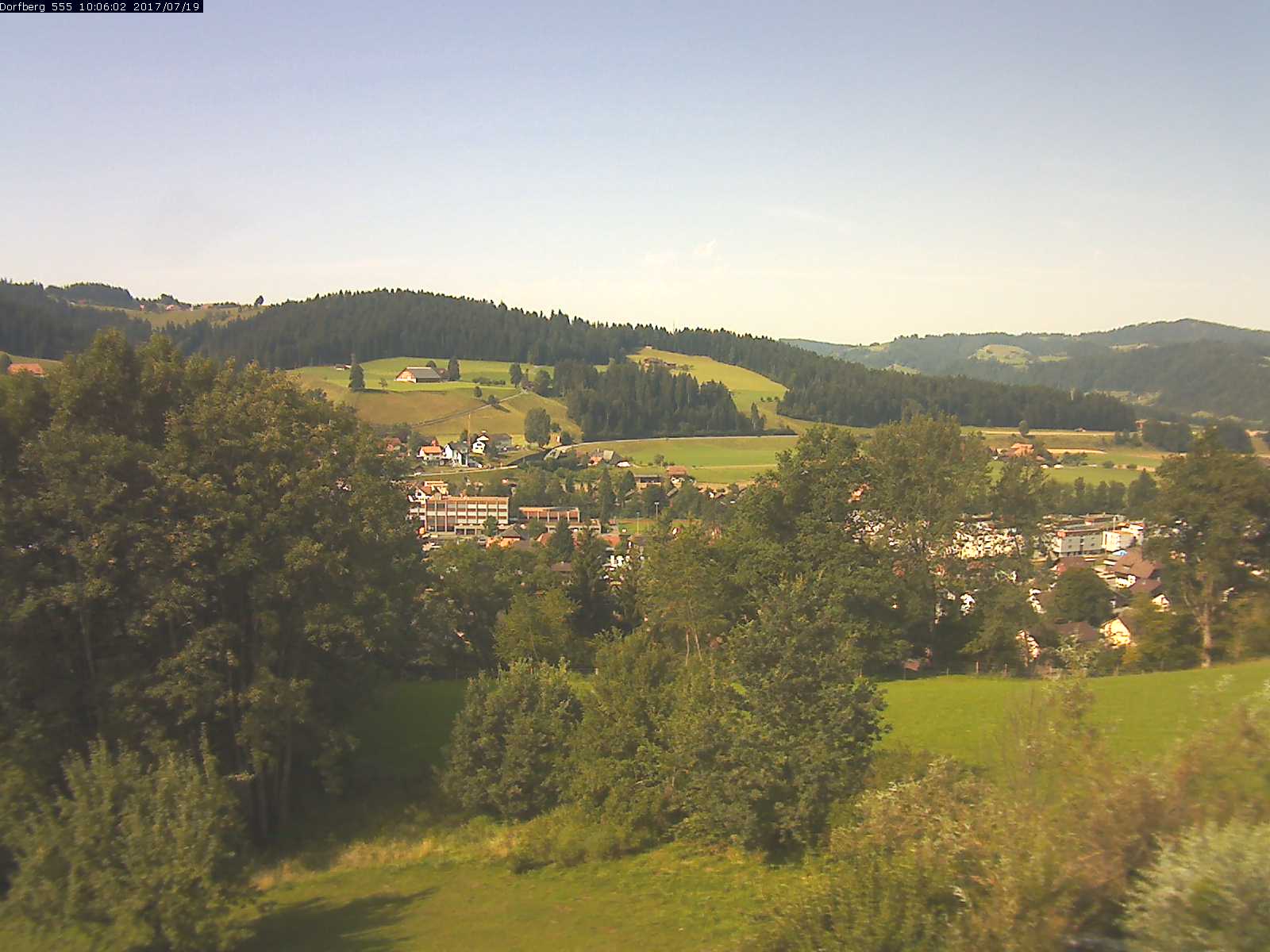 Webcam-Bild: Aussicht vom Dorfberg in Langnau 20170719-100601