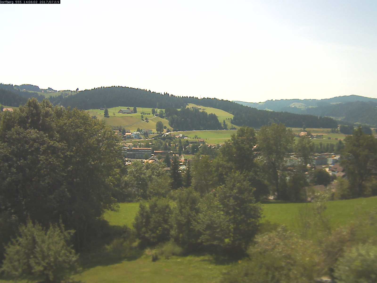 Webcam-Bild: Aussicht vom Dorfberg in Langnau 20170719-140601