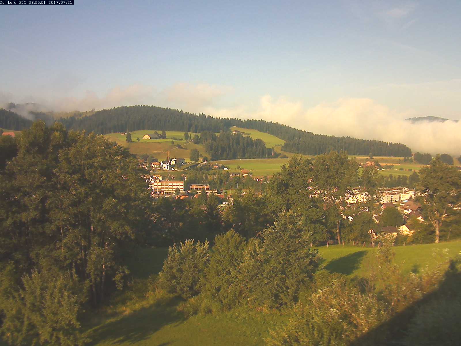 Webcam-Bild: Aussicht vom Dorfberg in Langnau 20170721-080601