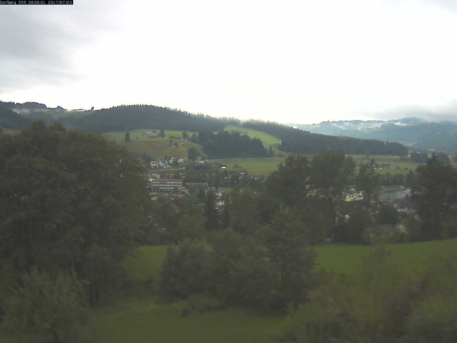 Webcam-Bild: Aussicht vom Dorfberg in Langnau 20170723-080601