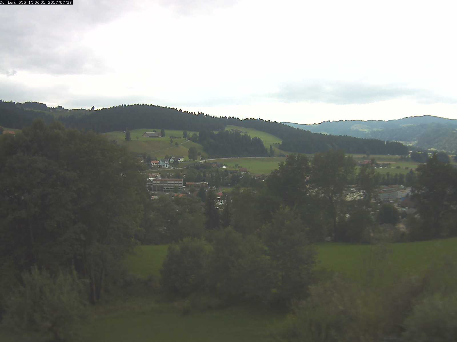 Webcam-Bild: Aussicht vom Dorfberg in Langnau 20170723-150601