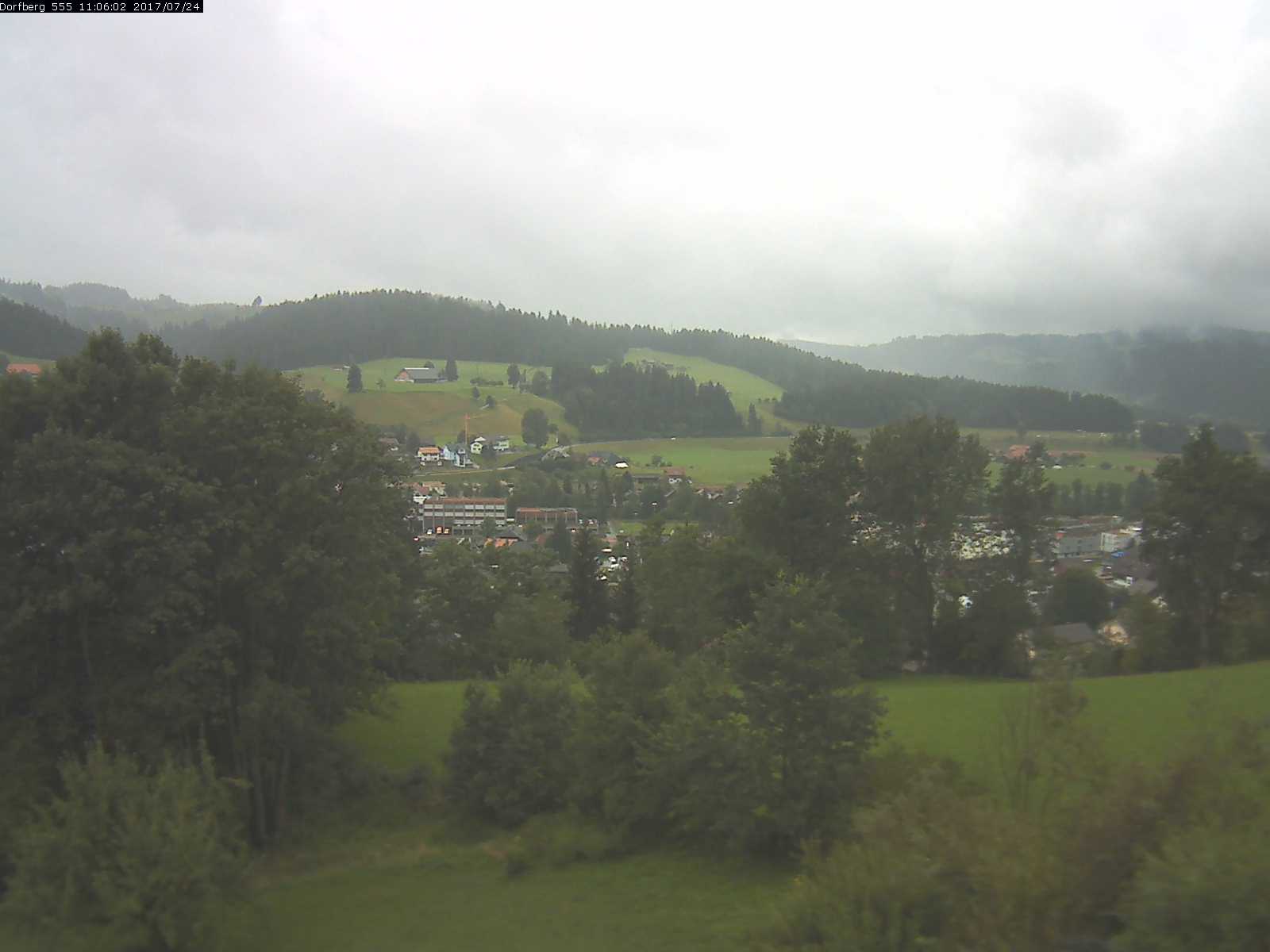 Webcam-Bild: Aussicht vom Dorfberg in Langnau 20170724-110601
