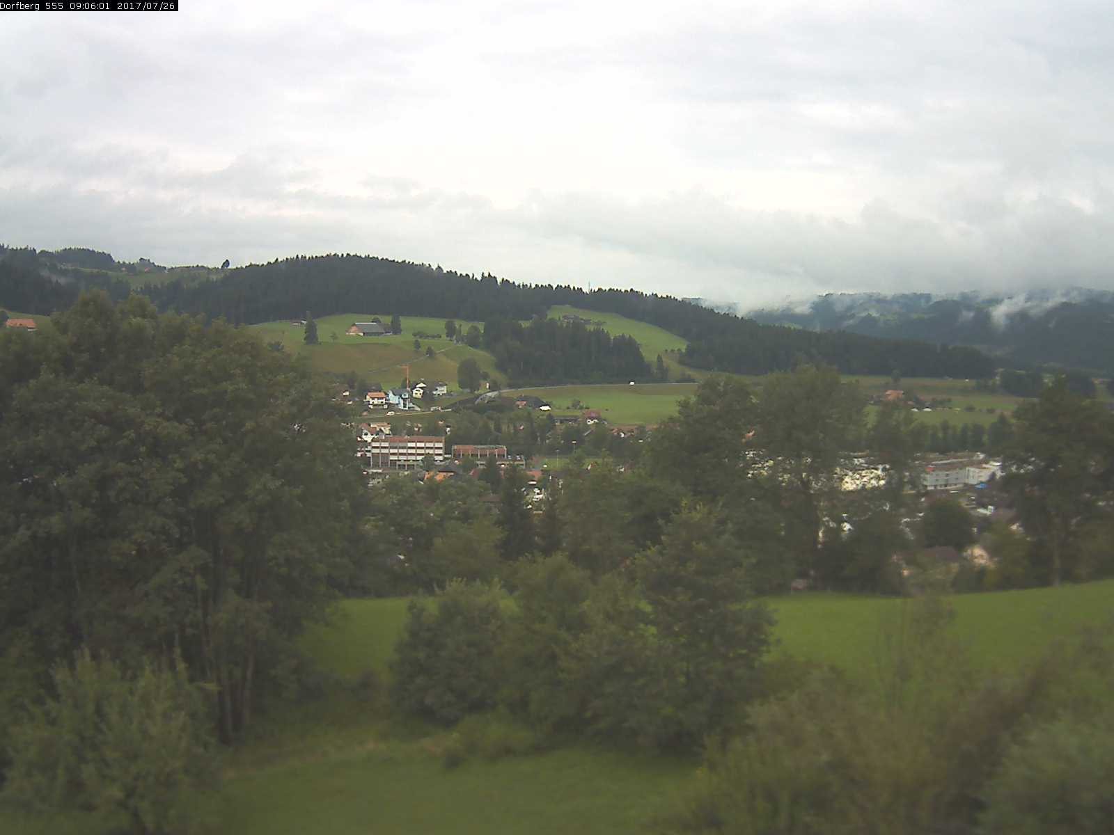Webcam-Bild: Aussicht vom Dorfberg in Langnau 20170726-090601