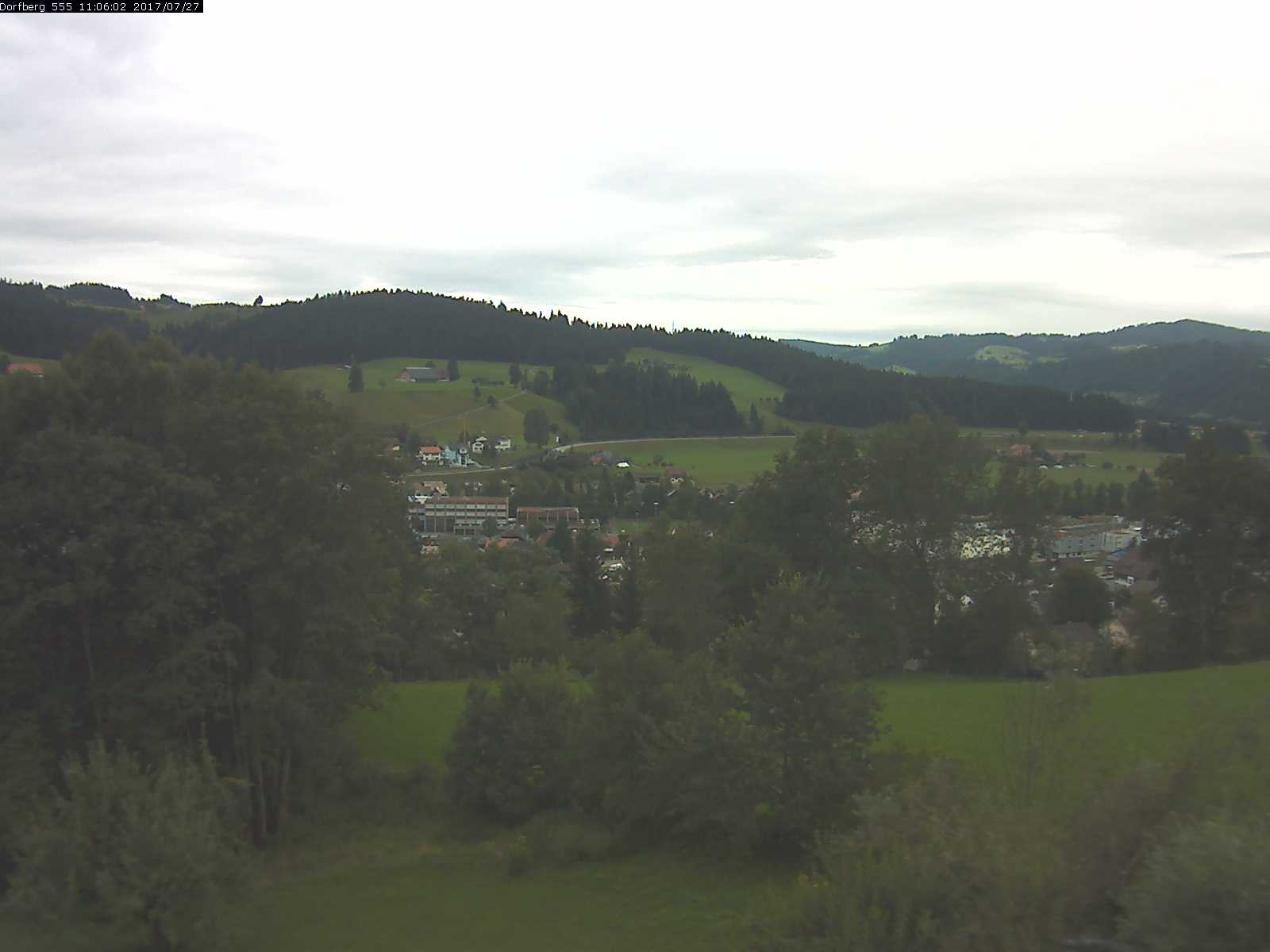 Webcam-Bild: Aussicht vom Dorfberg in Langnau 20170727-110601