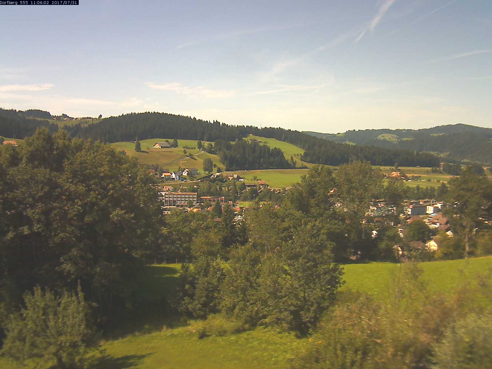 Webcam-Bild: Aussicht vom Dorfberg in Langnau 20170731-110601
