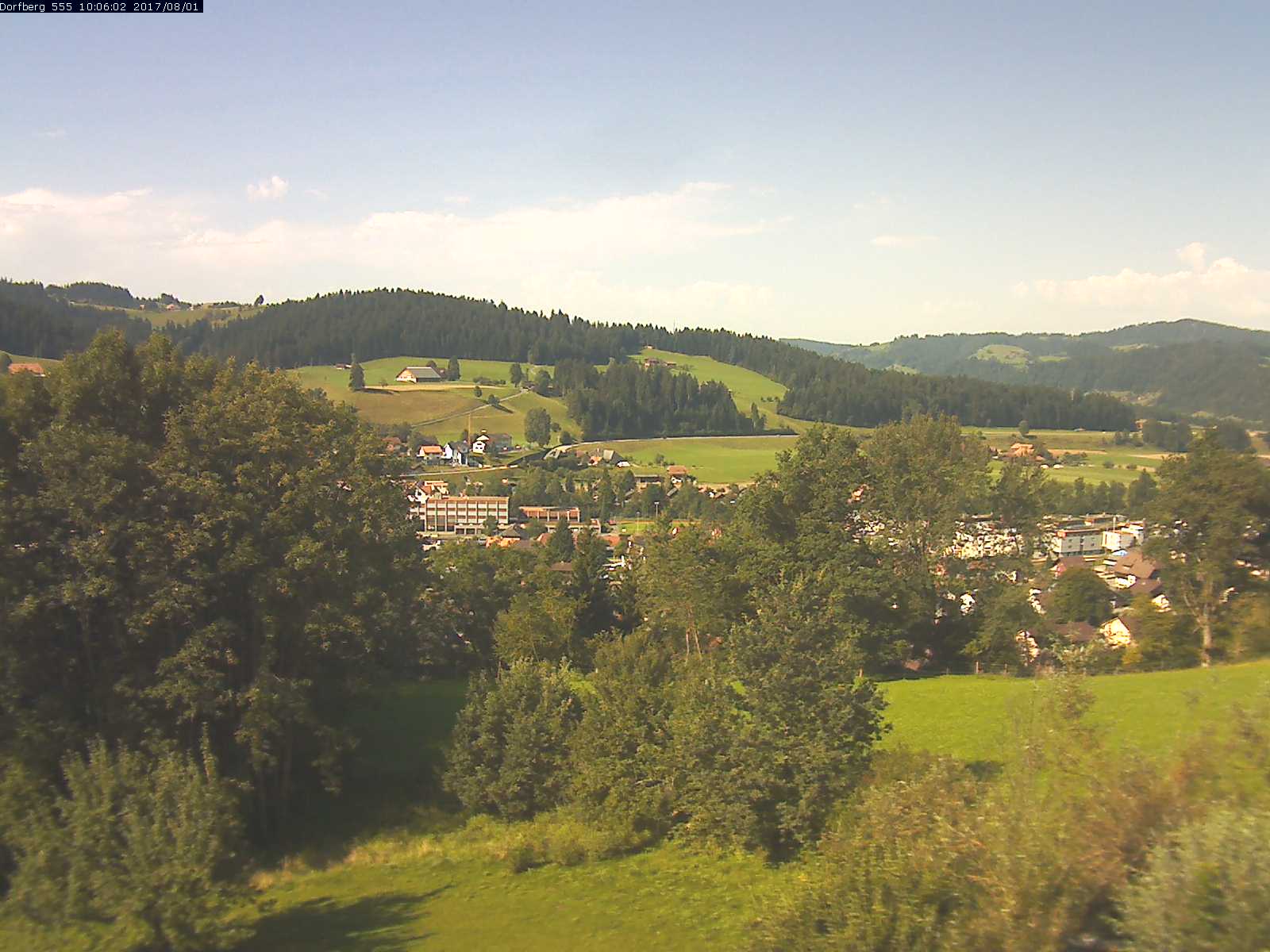 Webcam-Bild: Aussicht vom Dorfberg in Langnau 20170801-100601