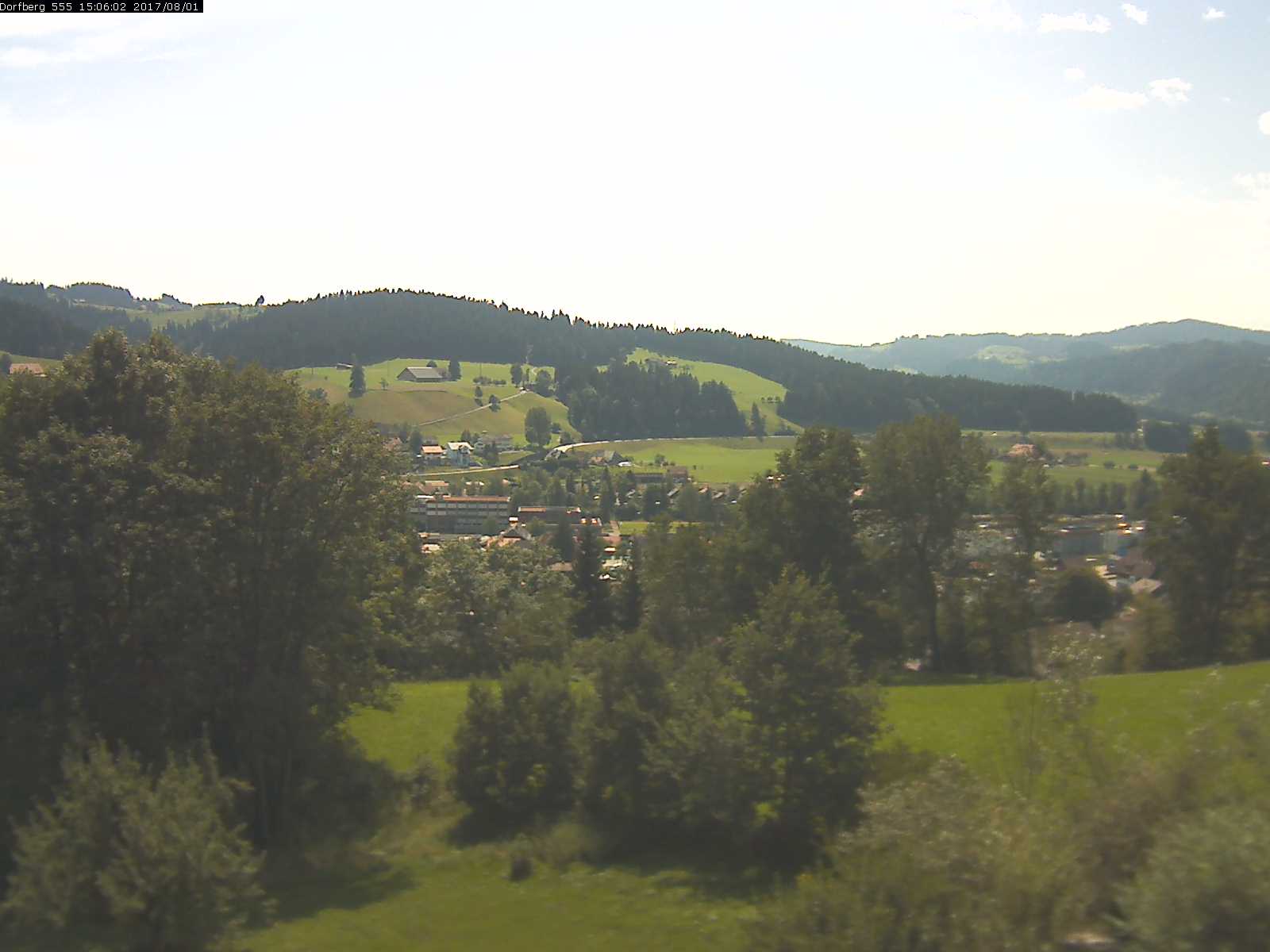 Webcam-Bild: Aussicht vom Dorfberg in Langnau 20170801-150601