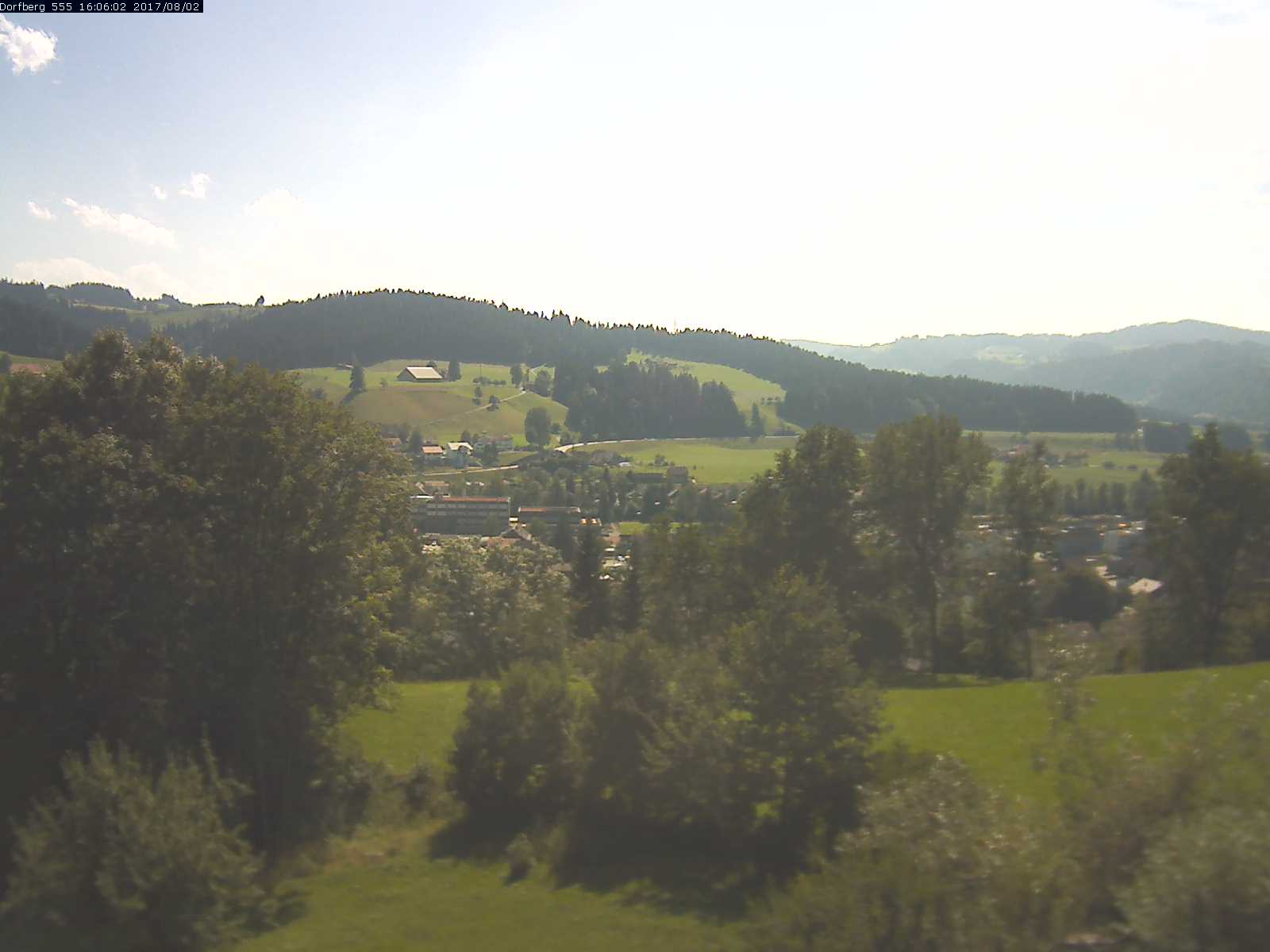 Webcam-Bild: Aussicht vom Dorfberg in Langnau 20170802-160601