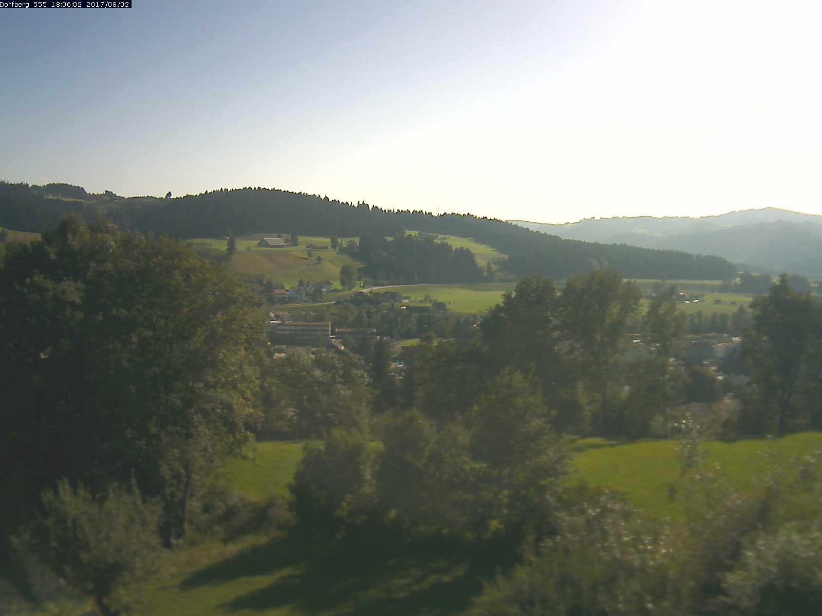 Webcam-Bild: Aussicht vom Dorfberg in Langnau 20170802-180601