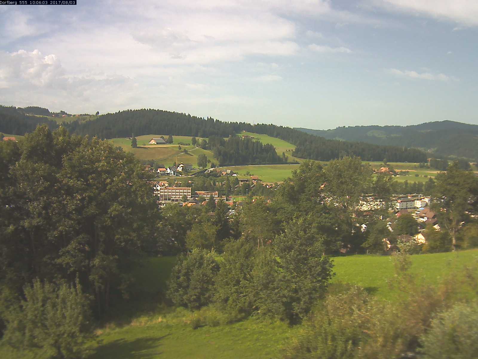 Webcam-Bild: Aussicht vom Dorfberg in Langnau 20170803-100601