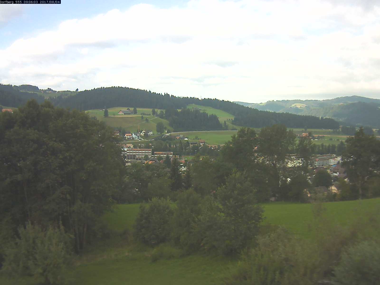 Webcam-Bild: Aussicht vom Dorfberg in Langnau 20170804-090601