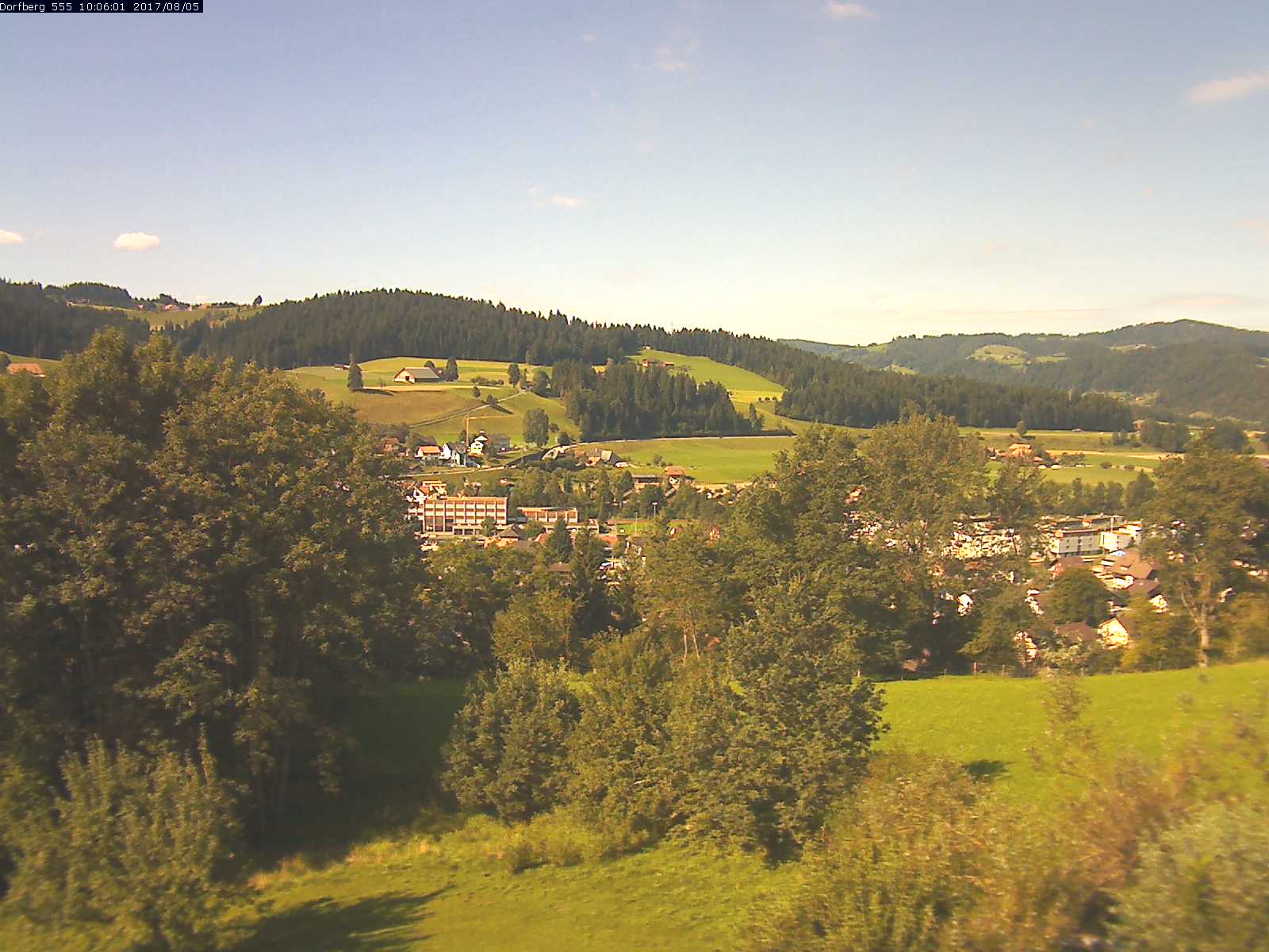 Webcam-Bild: Aussicht vom Dorfberg in Langnau 20170805-100601