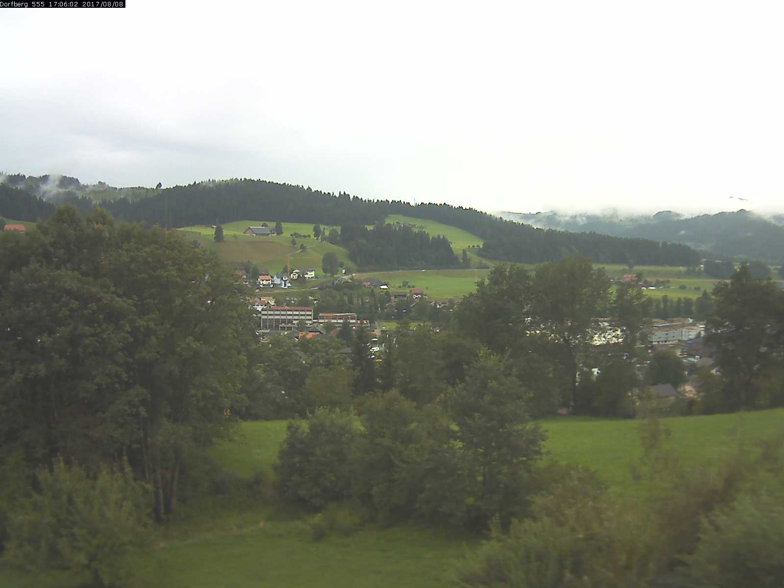 Webcam-Bild: Aussicht vom Dorfberg in Langnau 20170808-170601