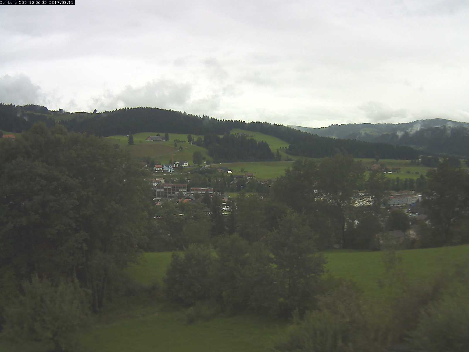 Webcam-Bild: Aussicht vom Dorfberg in Langnau 20170811-120601