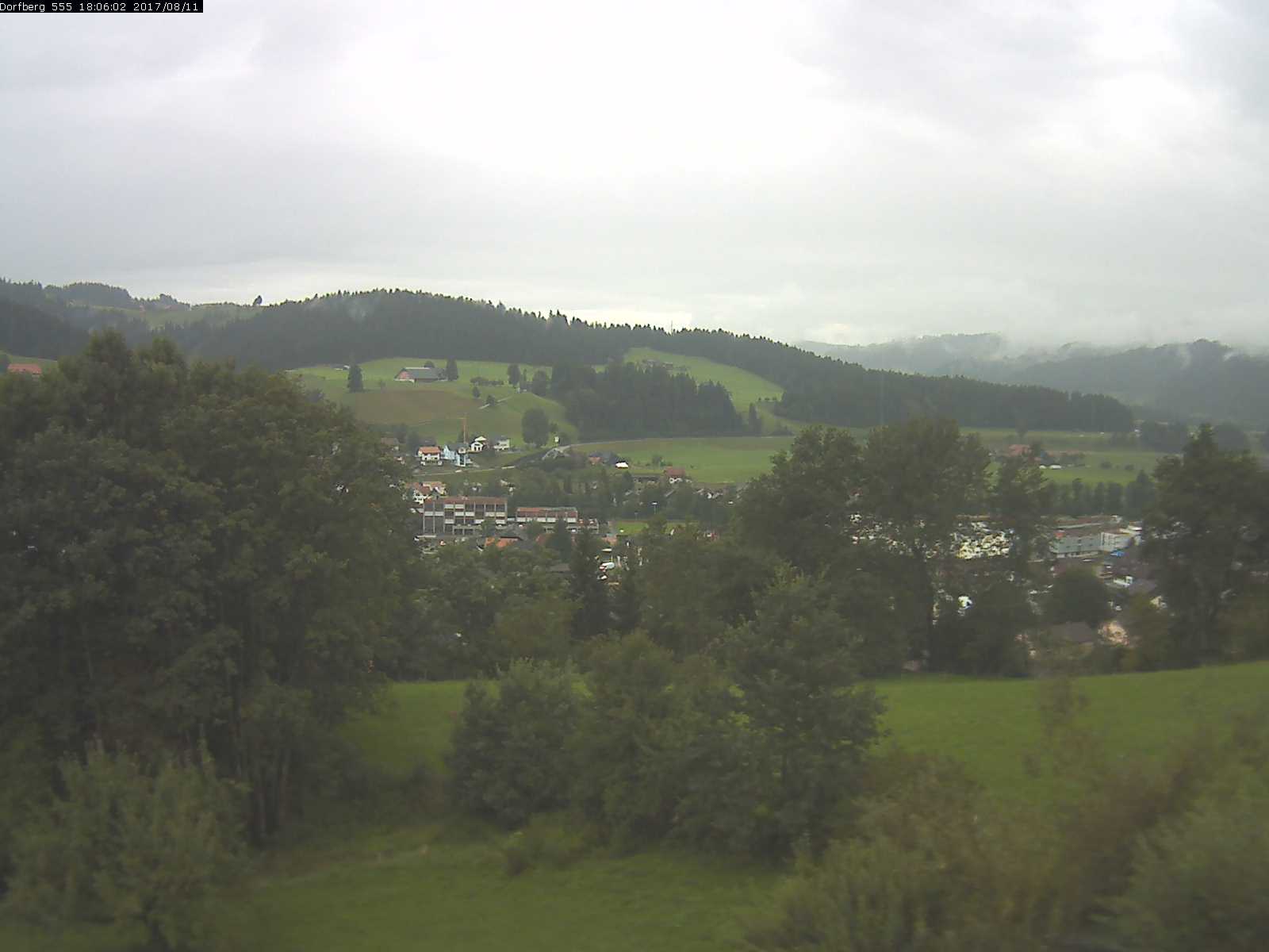 Webcam-Bild: Aussicht vom Dorfberg in Langnau 20170811-180601