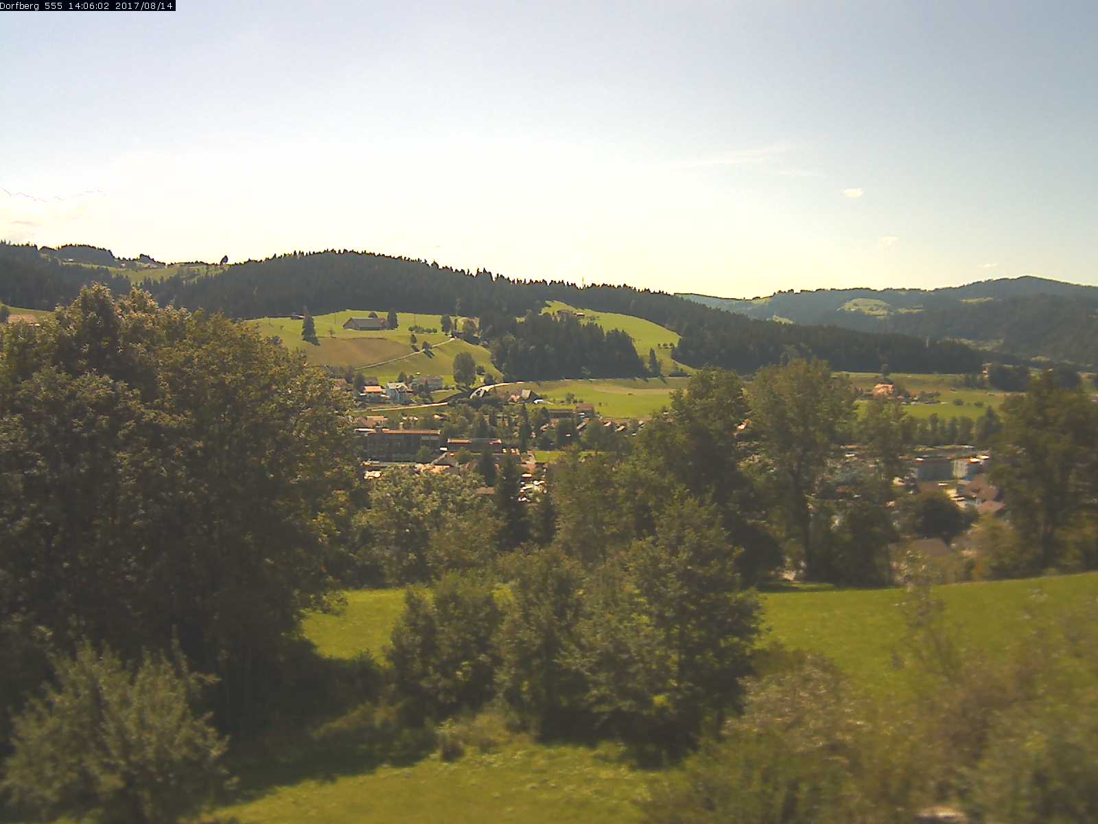 Webcam-Bild: Aussicht vom Dorfberg in Langnau 20170814-140601