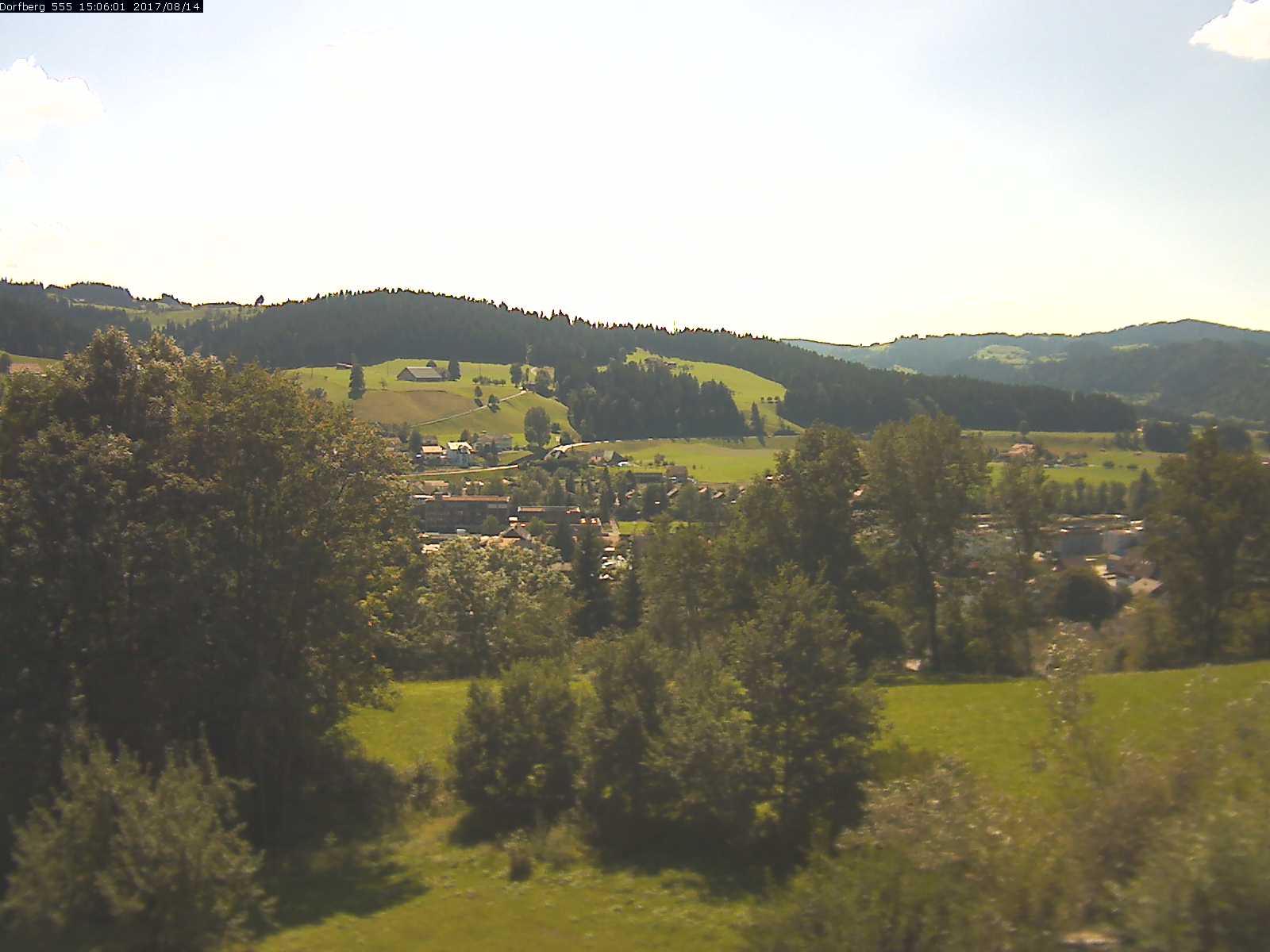 Webcam-Bild: Aussicht vom Dorfberg in Langnau 20170814-150601