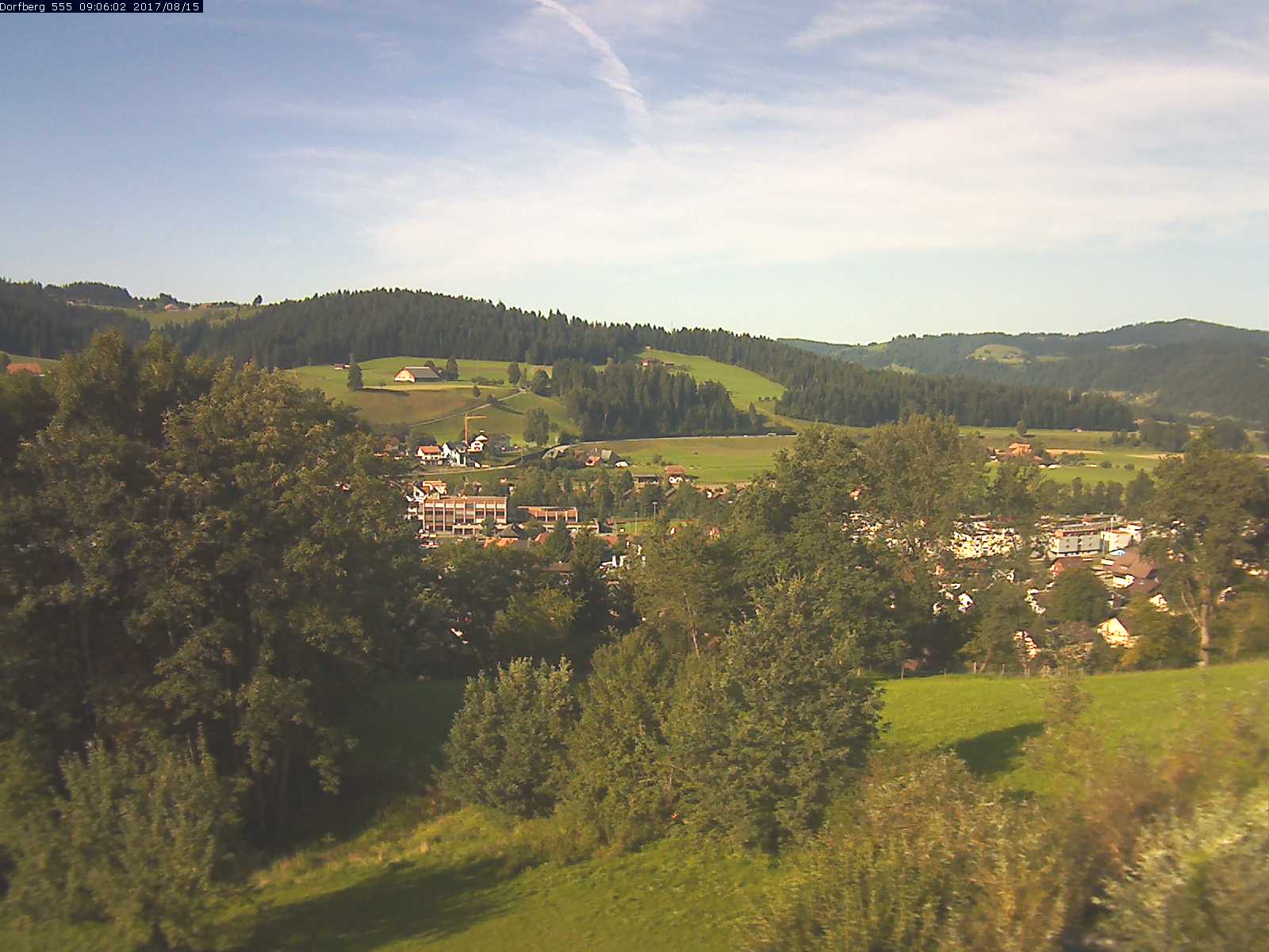 Webcam-Bild: Aussicht vom Dorfberg in Langnau 20170815-090601