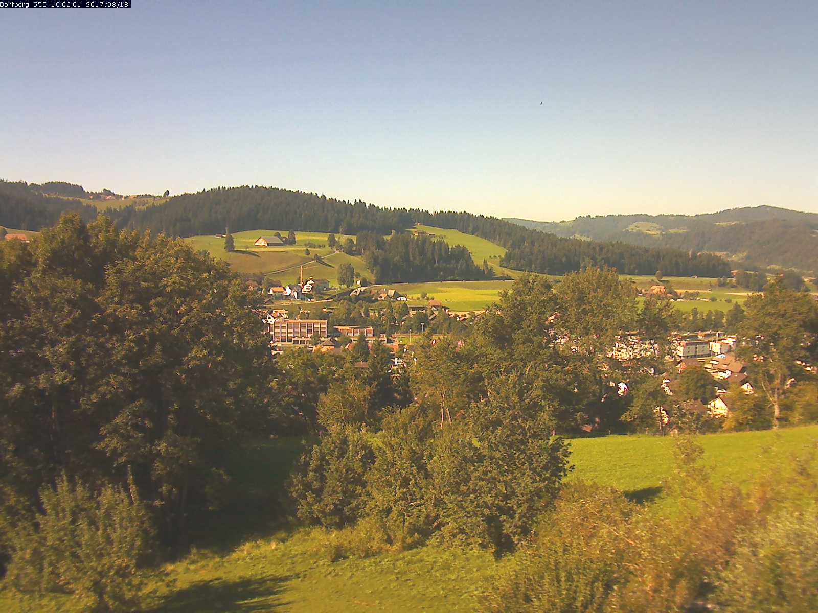 Webcam-Bild: Aussicht vom Dorfberg in Langnau 20170818-100601