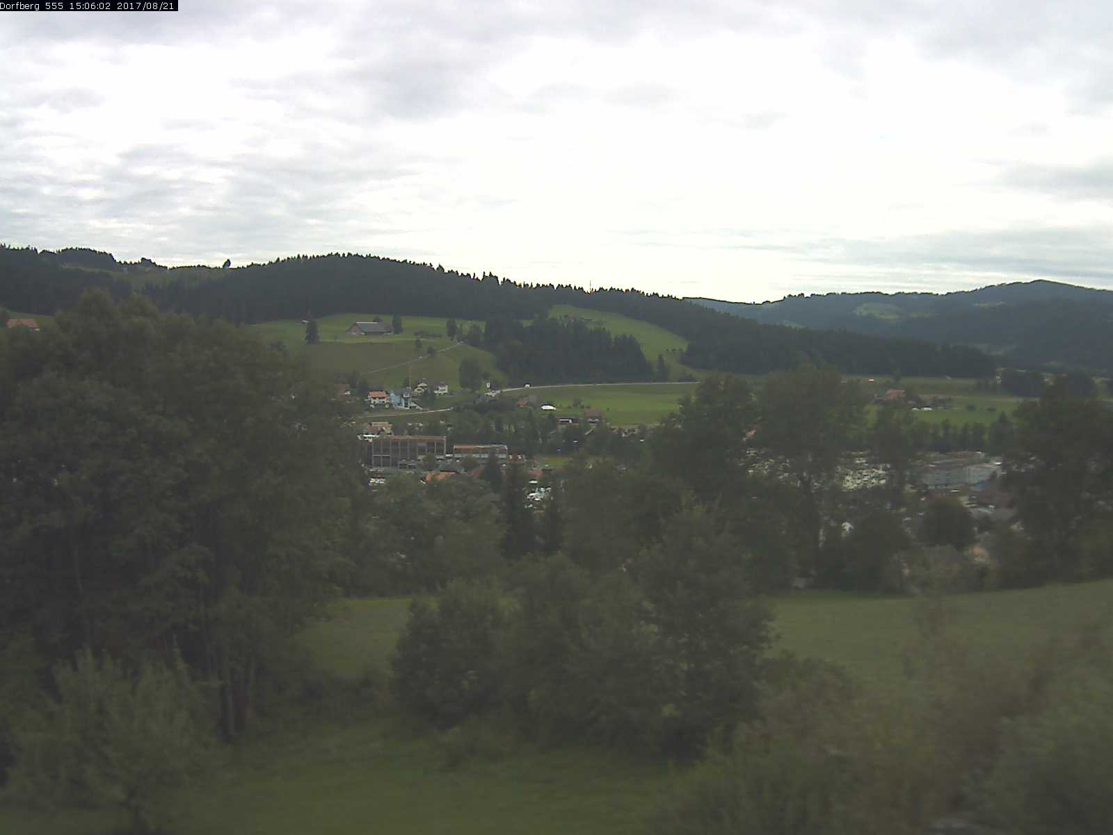 Webcam-Bild: Aussicht vom Dorfberg in Langnau 20170821-150601