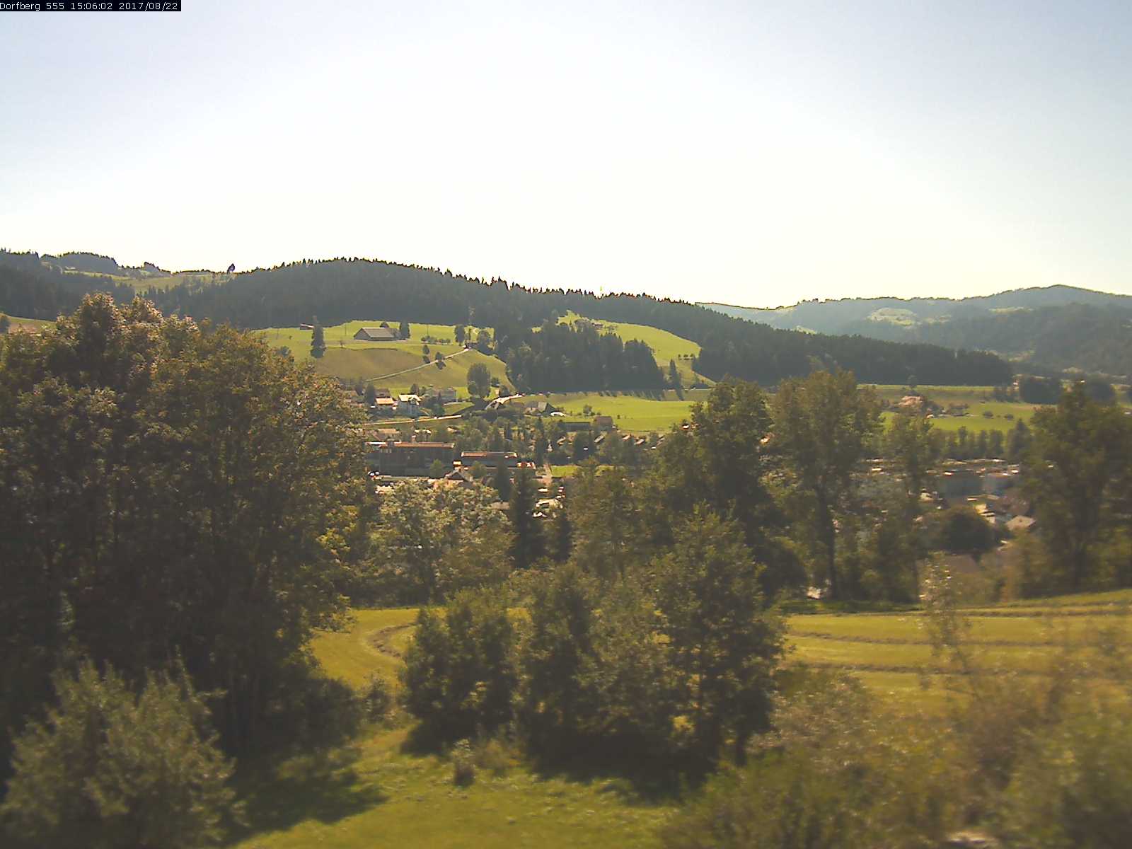 Webcam-Bild: Aussicht vom Dorfberg in Langnau 20170822-150602