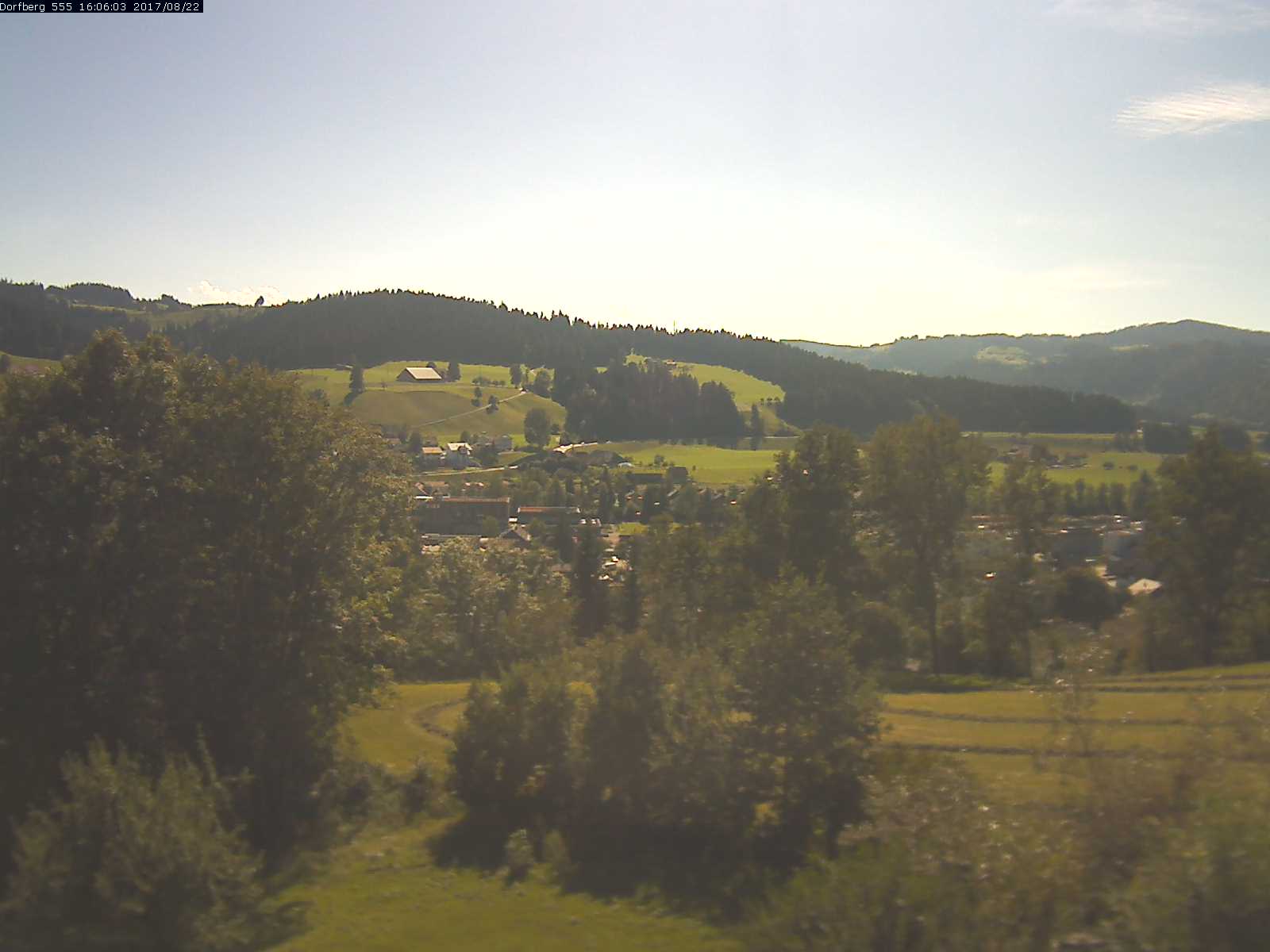 Webcam-Bild: Aussicht vom Dorfberg in Langnau 20170822-160601