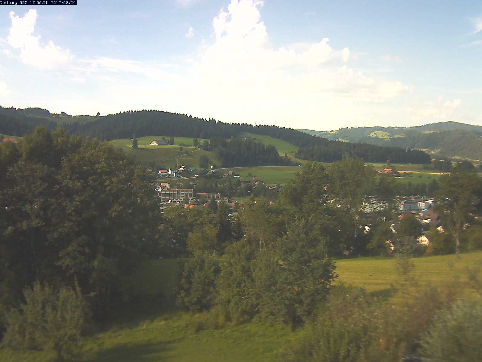 Webcam-Bild: Aussicht vom Dorfberg in Langnau 20170824-100601