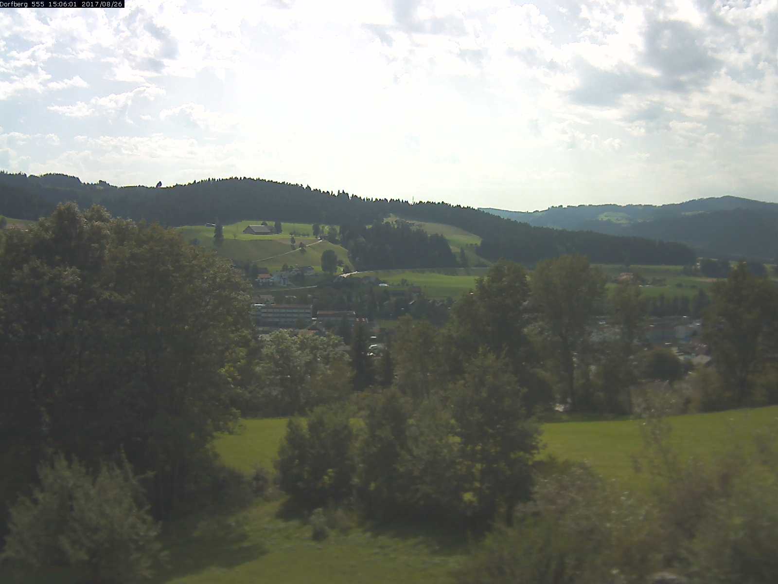 Webcam-Bild: Aussicht vom Dorfberg in Langnau 20170826-150601