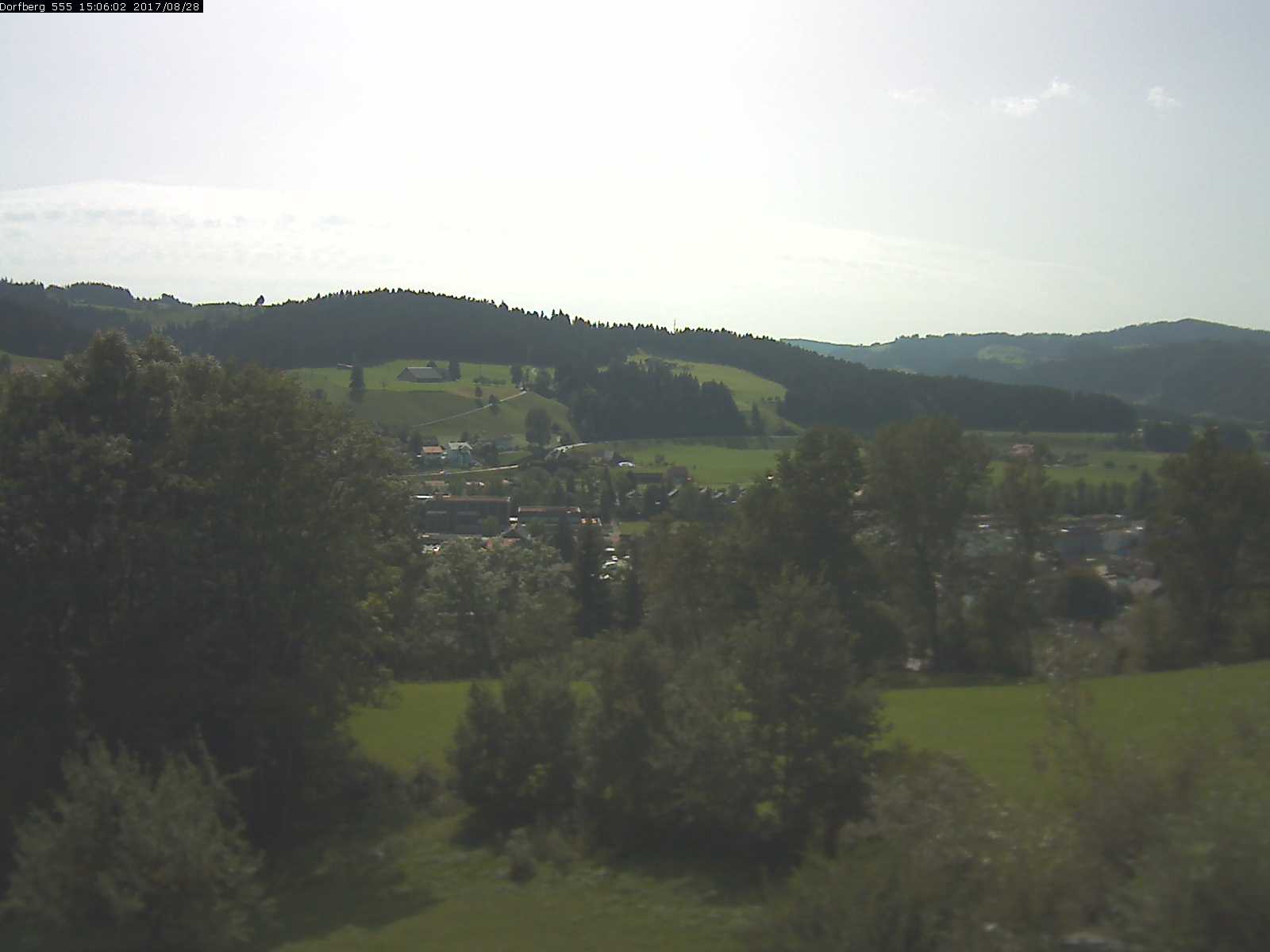 Webcam-Bild: Aussicht vom Dorfberg in Langnau 20170828-150601