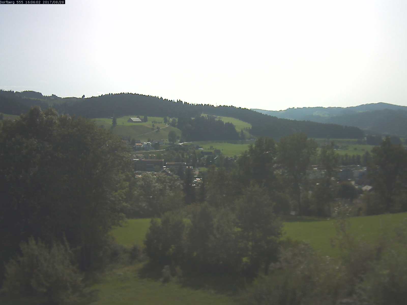 Webcam-Bild: Aussicht vom Dorfberg in Langnau 20170828-160601